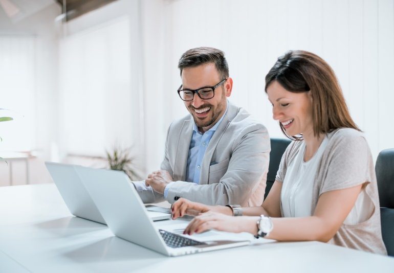 El socio correcto es aquel que brinde una serie de características esenciales al momento de montar un emprendimiento, aquí sabrás cuáles.