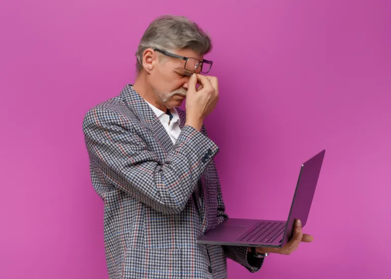 Descubre los 5 errores en marketing digital más comunes que están frenando tu emprendimiento y cómo solucionarlos con el método de los 6 pasos para emprender de Connexxio Media.